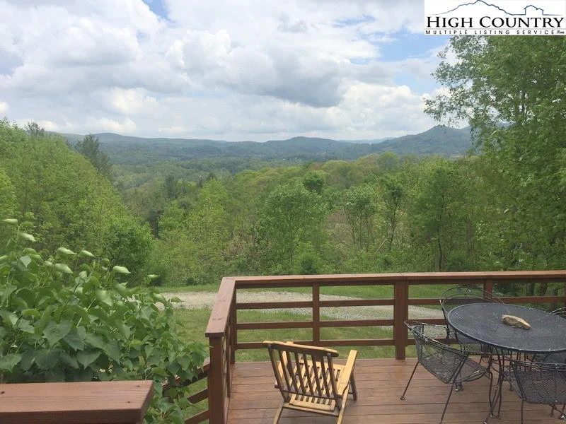 Image number 29 for the current listing