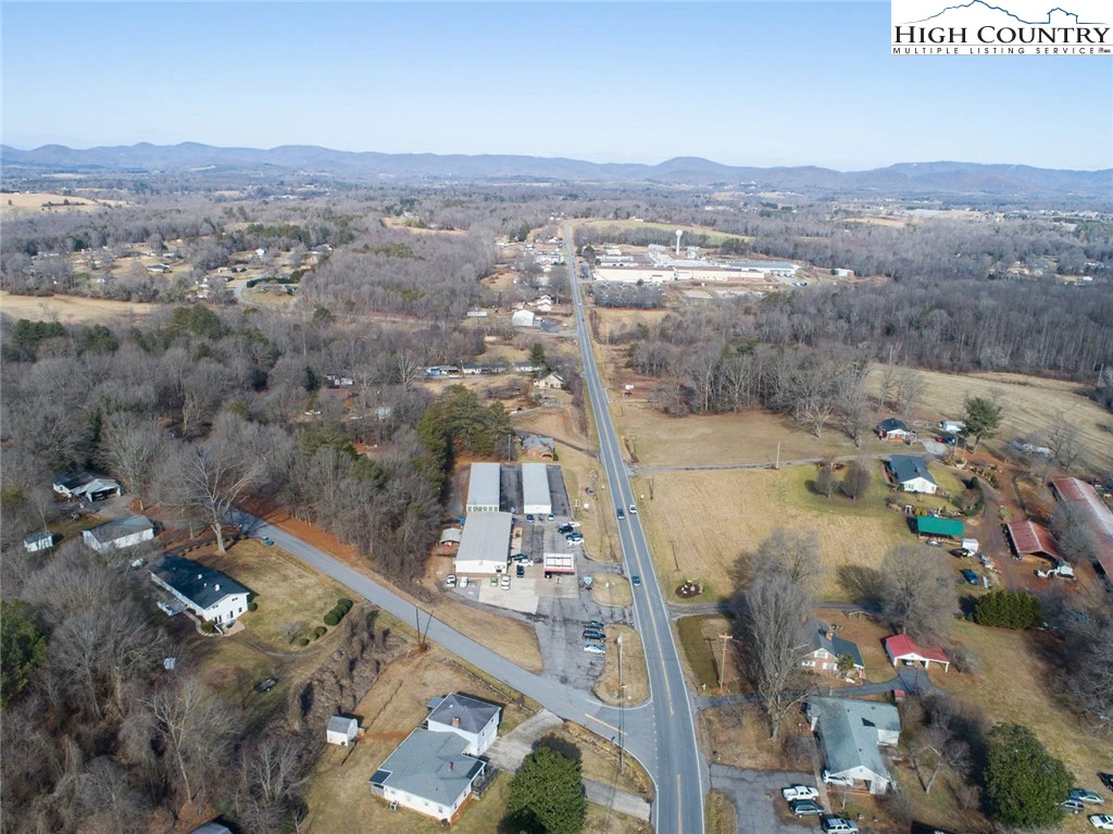 Image number 11 for the current listing