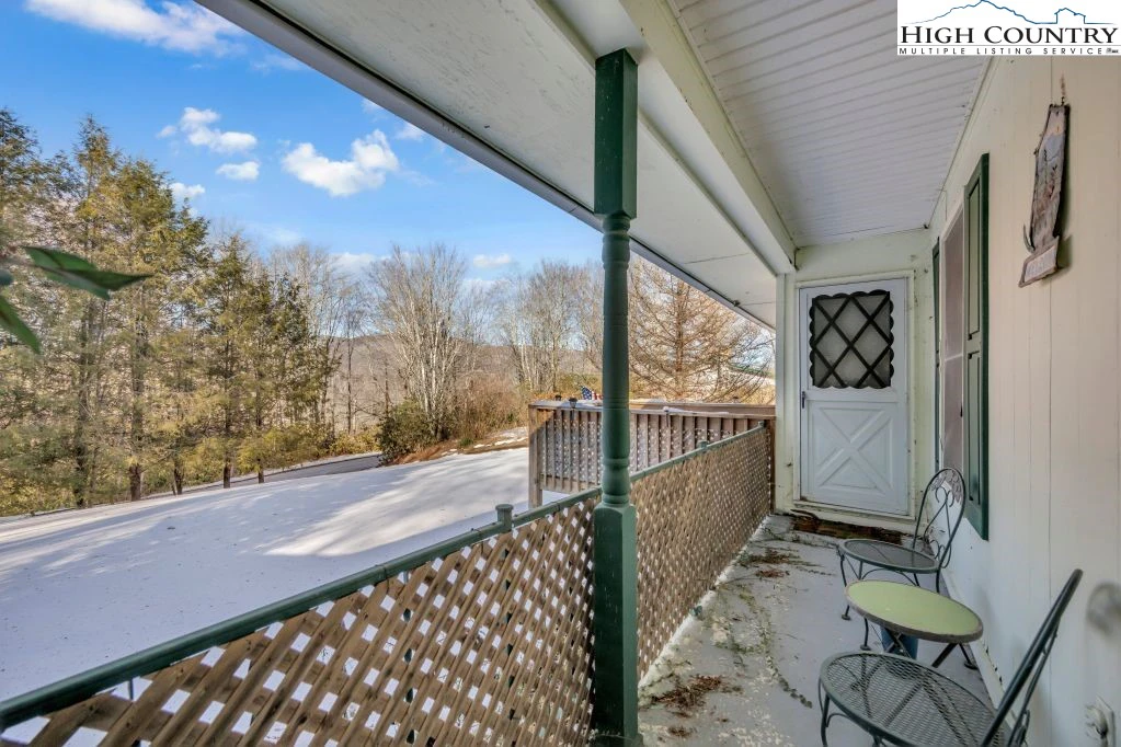Image number 20 for the current listing