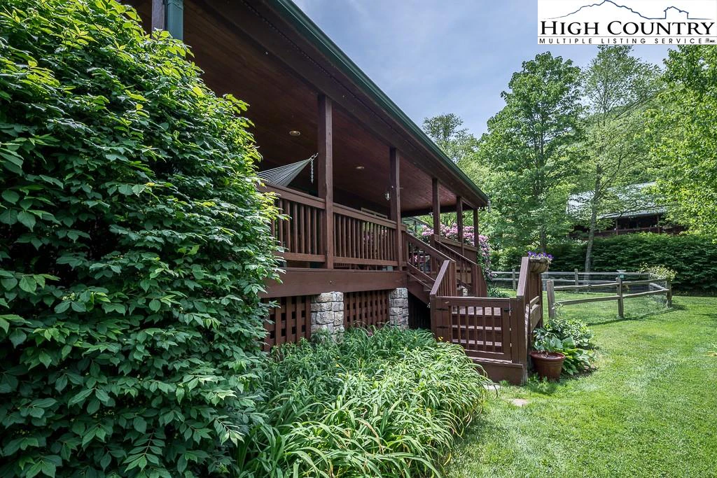 Image number 16 for the current listing