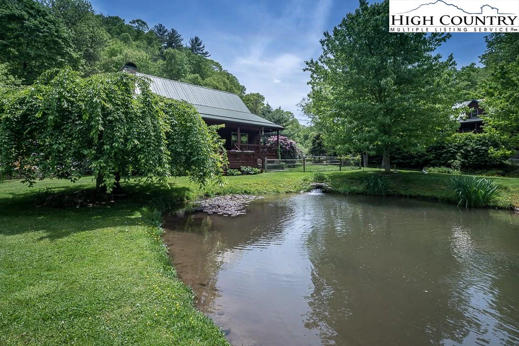 Image number 18 for the current listing