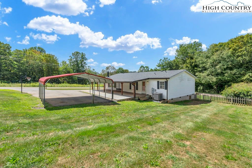 Image number 19 for the current listing