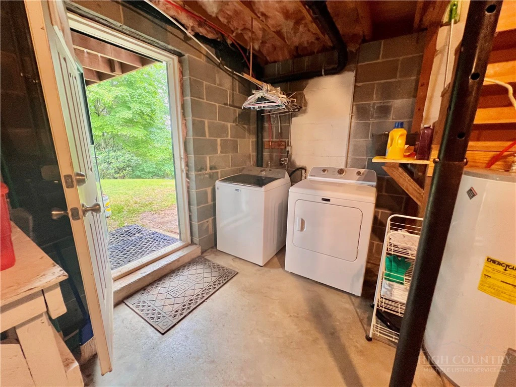 Image number 8 for the current listing