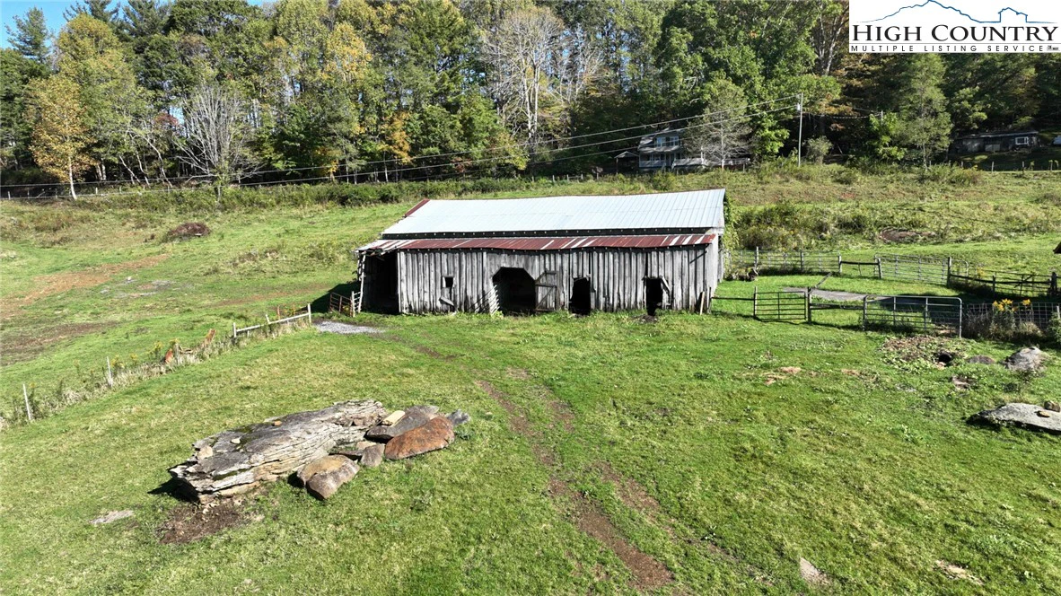 Image number 4 for the current listing