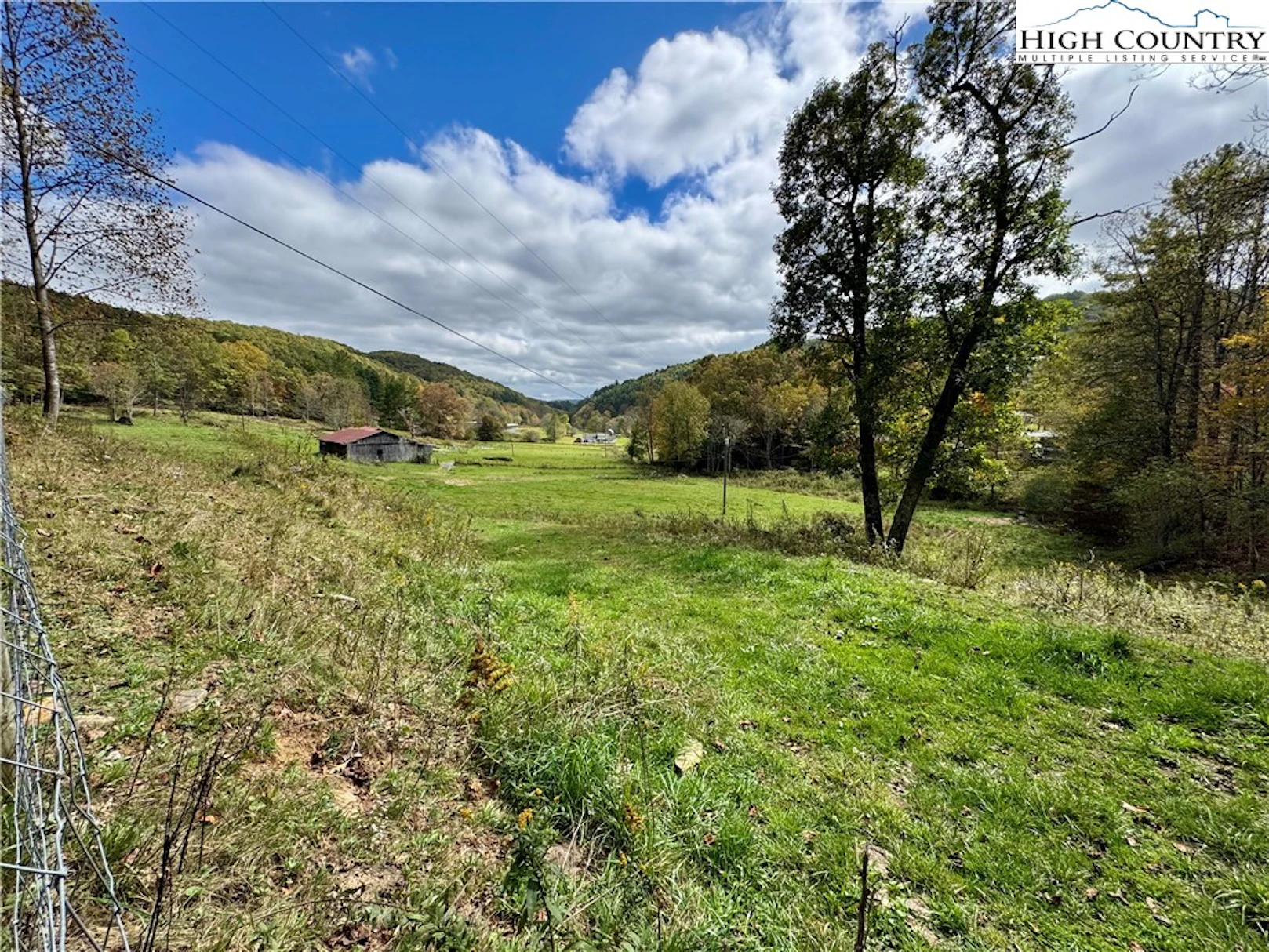 Image number 19 for the current listing