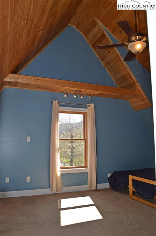 Image number 13 for the current listing
