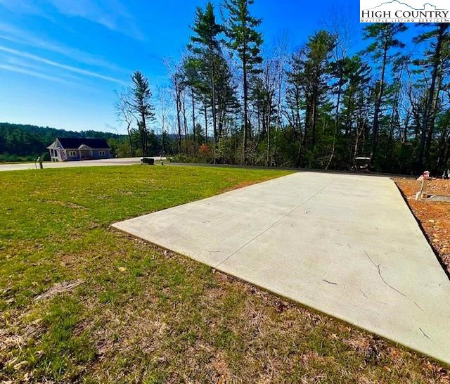 Image number 1 for the current listing