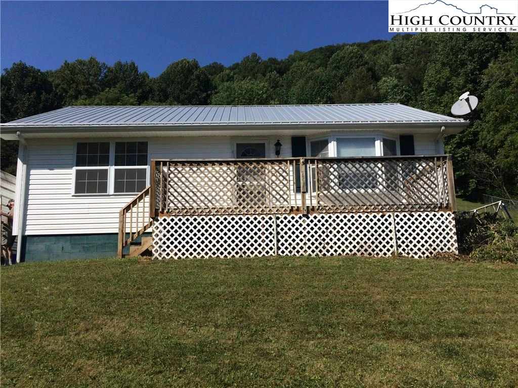 Image number 1 for the current listing