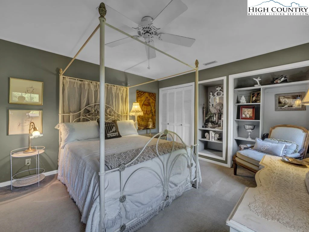 Image number 6 for the current listing