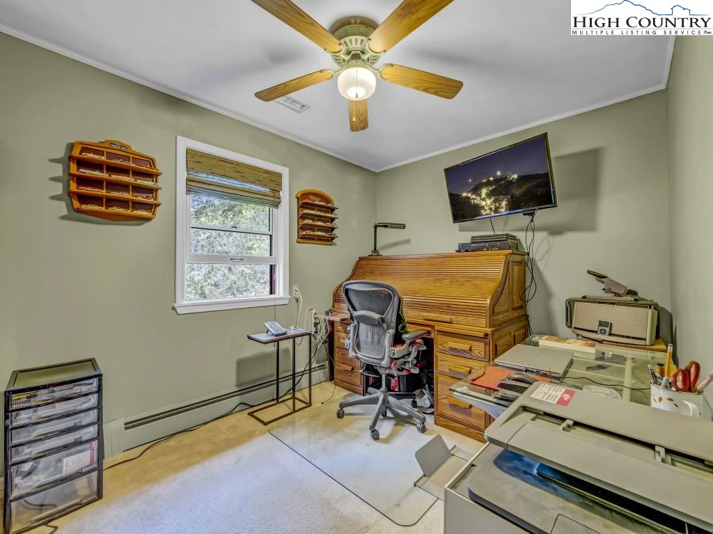 Image number 7 for the current listing
