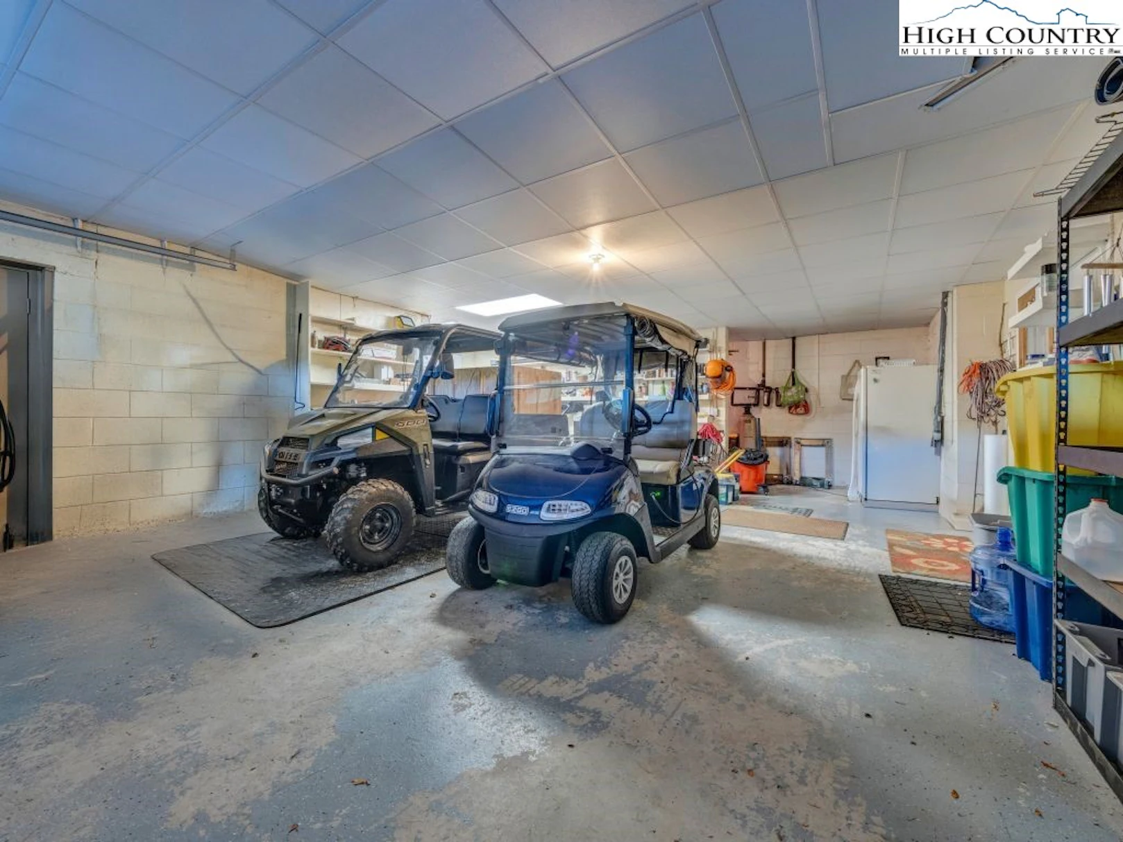 Image number 2 for the current listing