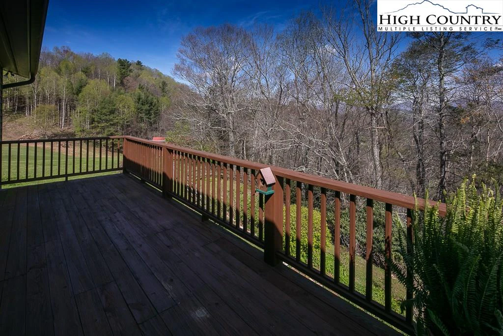 Image number 6 for the current listing