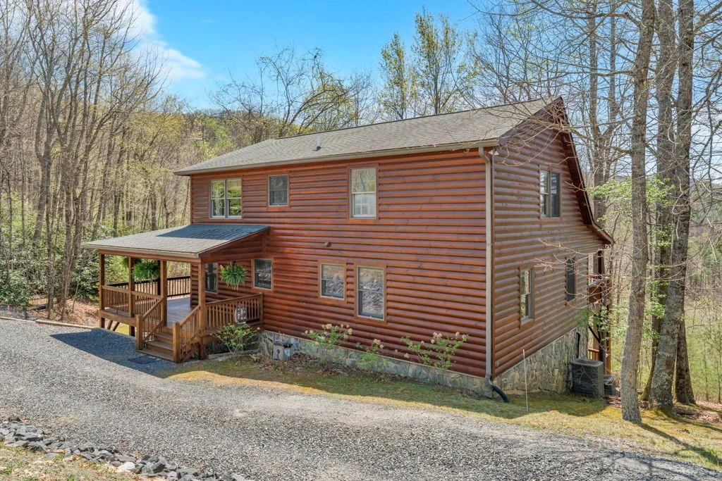 Image number 20 for the current listing