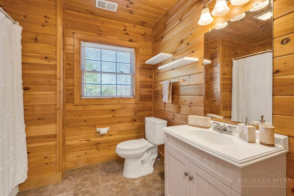 Image number 5 for the current listing