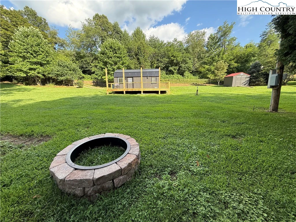 Image number 11 for the current listing