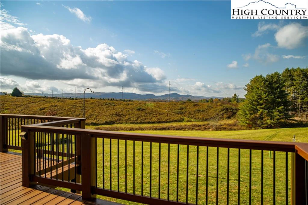 Image number 20 for the current listing