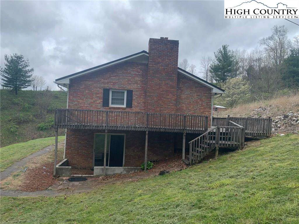 Image number 12 for the current listing