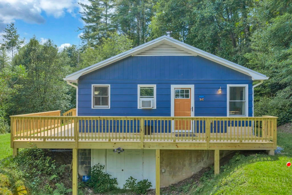 Image number 3 for the current listing