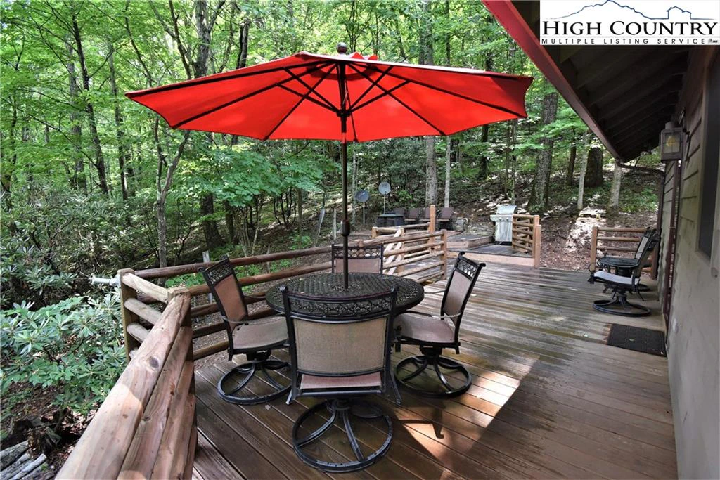 Image number 16 for the current listing