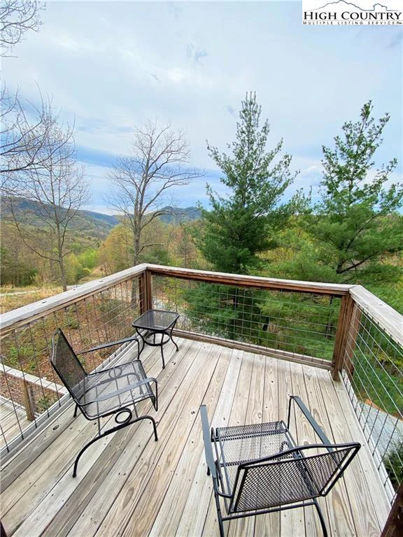Image number 15 for the current listing