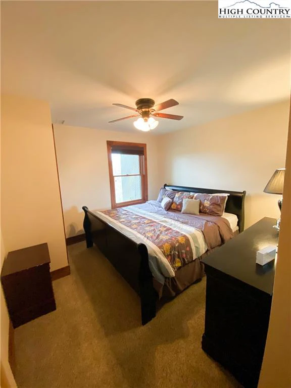 Image number 11 for the current listing