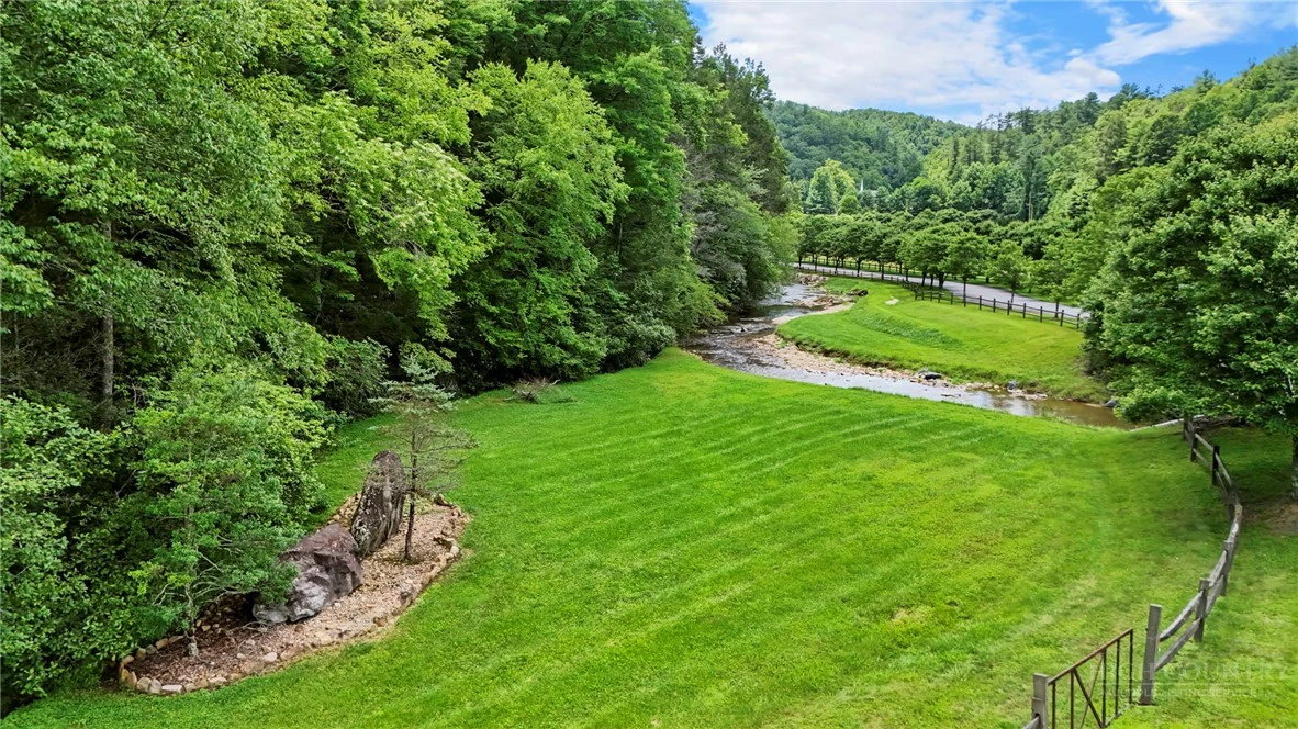 Image number 12 for the current listing