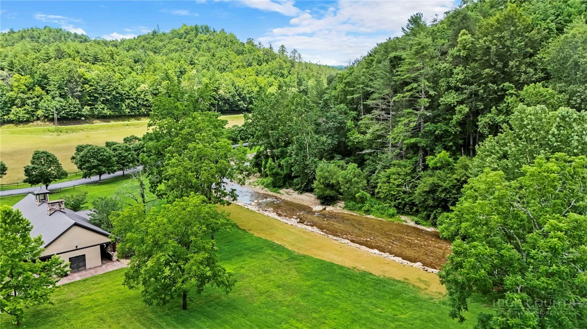 Image number 13 for the current listing
