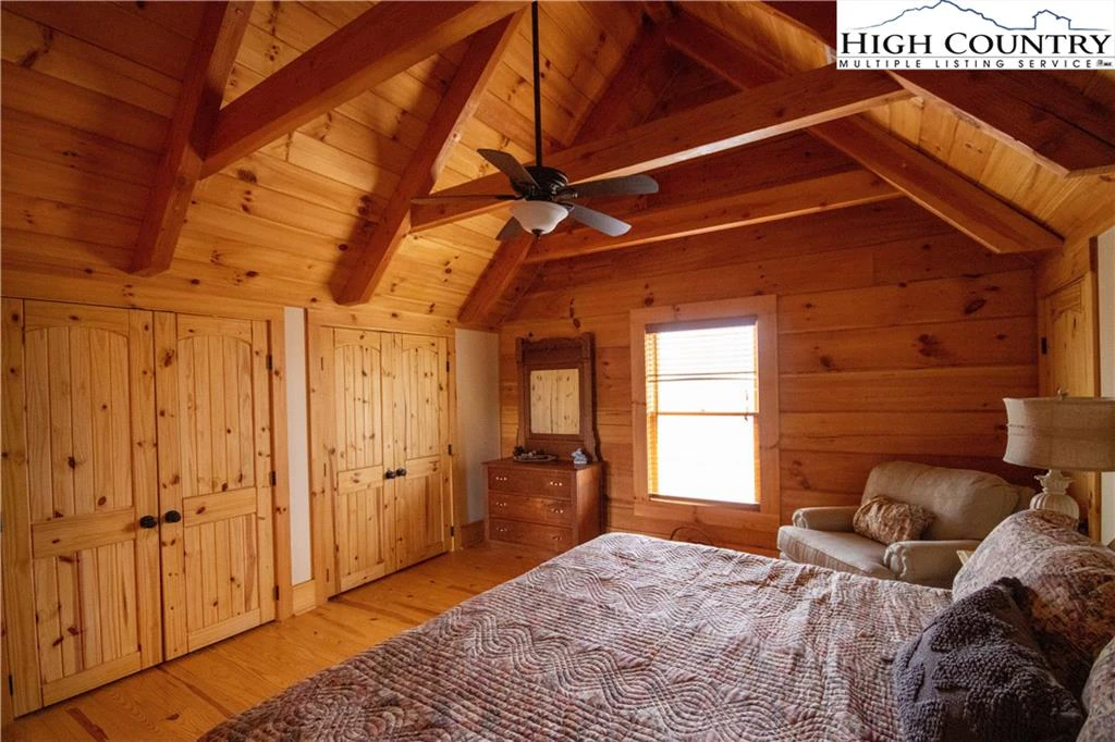 Image number 5 for the current listing