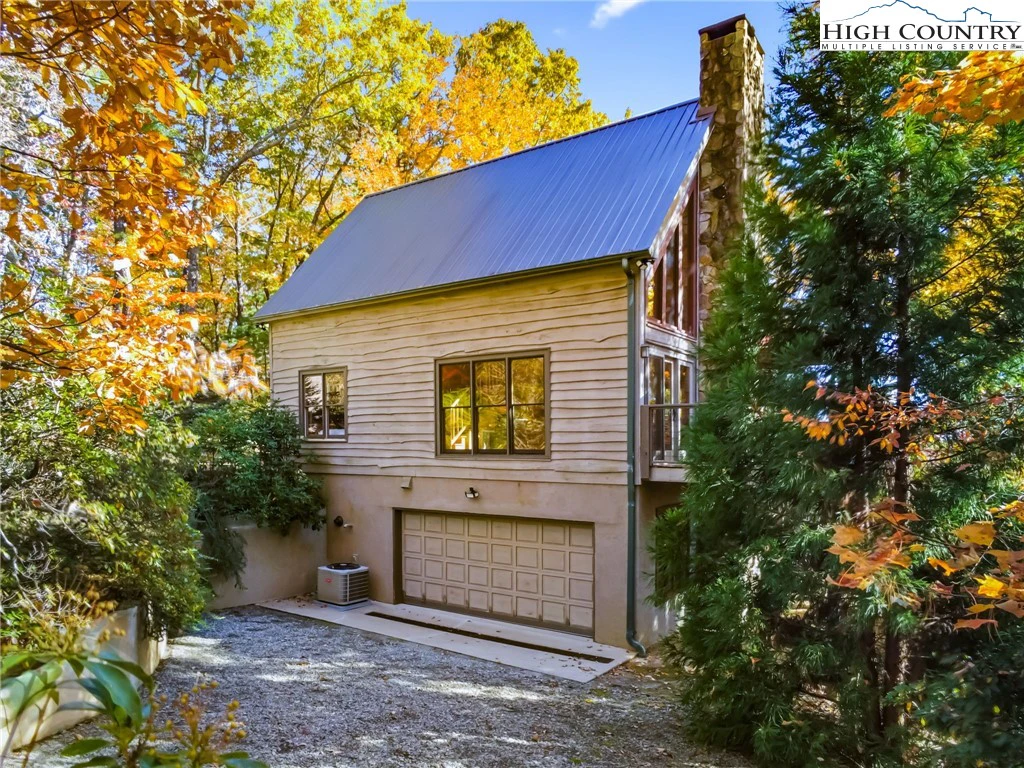 Image number 20 for the current listing