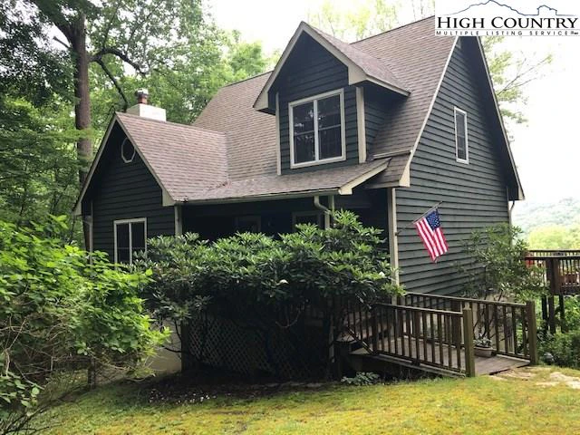 Image number 1 for the current listing