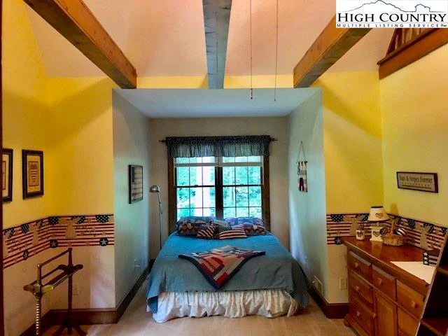 Image number 5 for the current listing