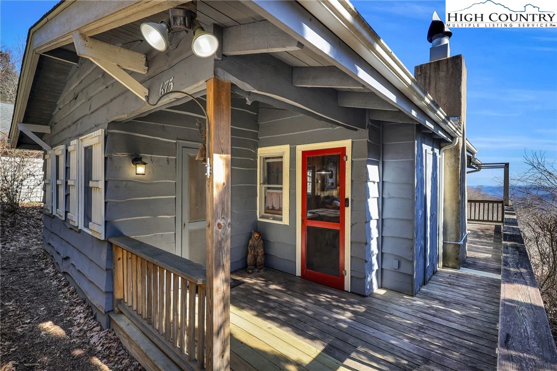 Image number 1 for the current listing