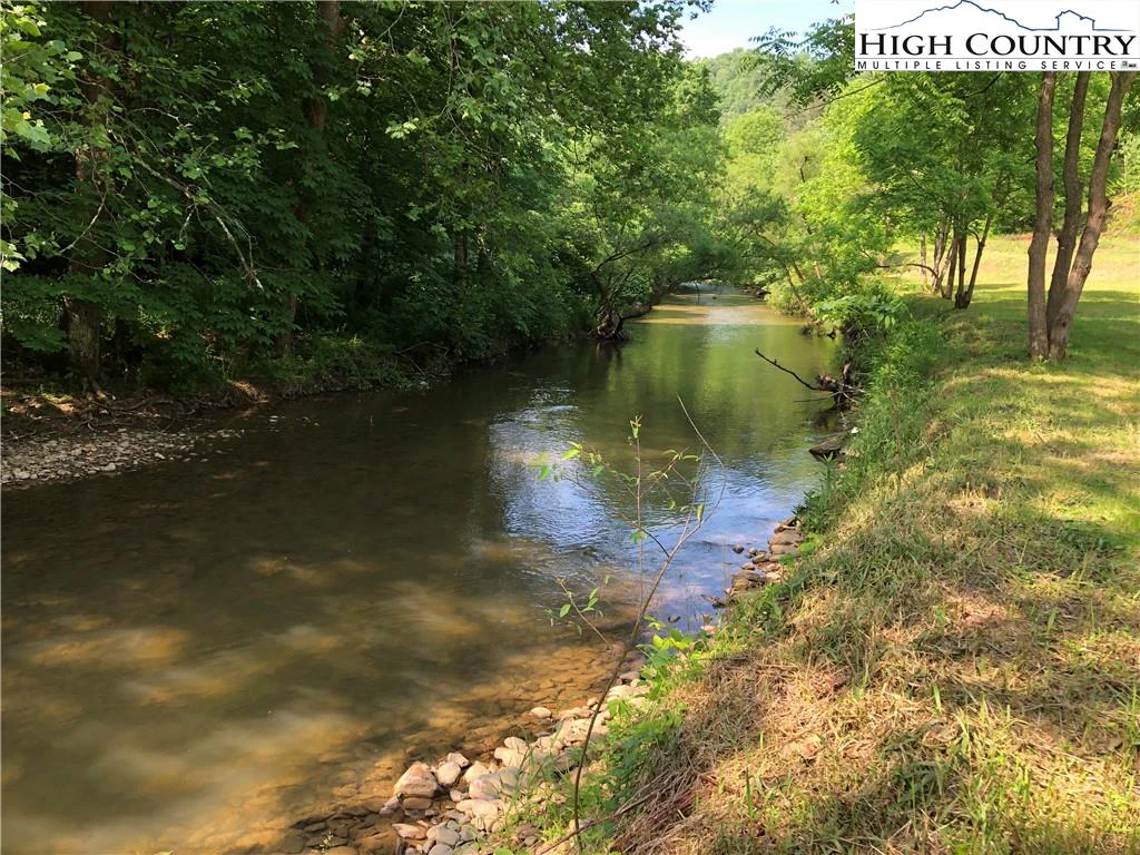 Image number 1 for the current listing