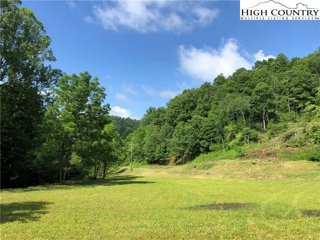 Image number 11 for the current listing
