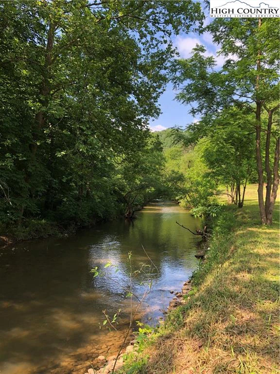 Image number 18 for the current listing