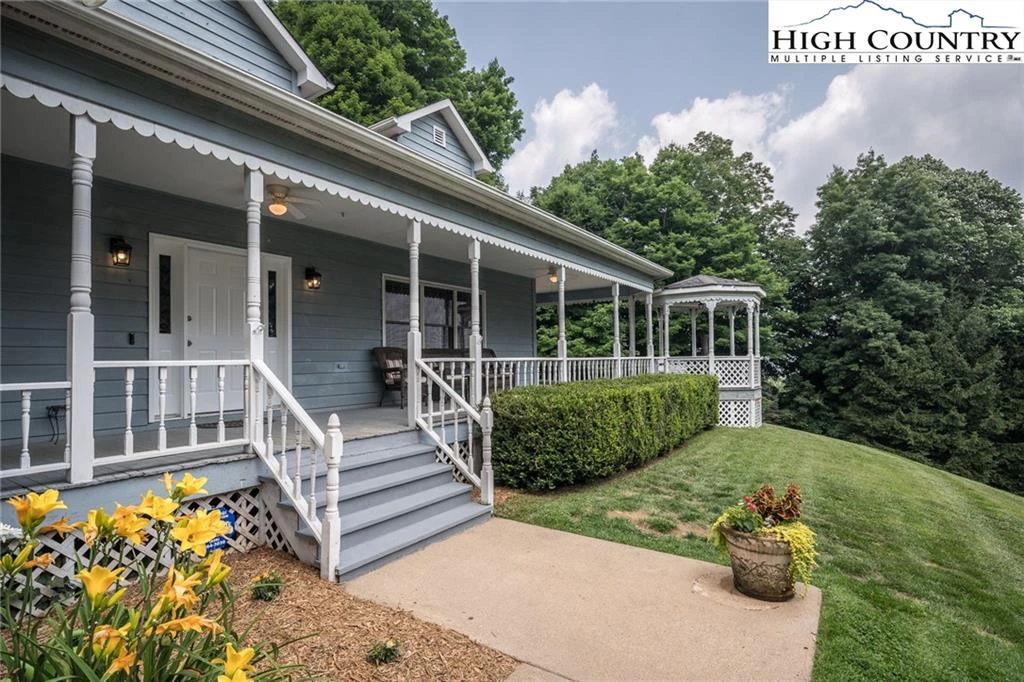 Image number 12 for the current listing