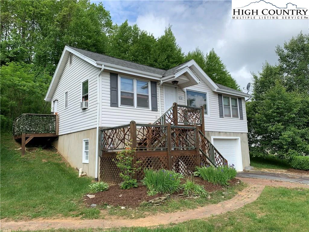 Image number 1 for the current listing