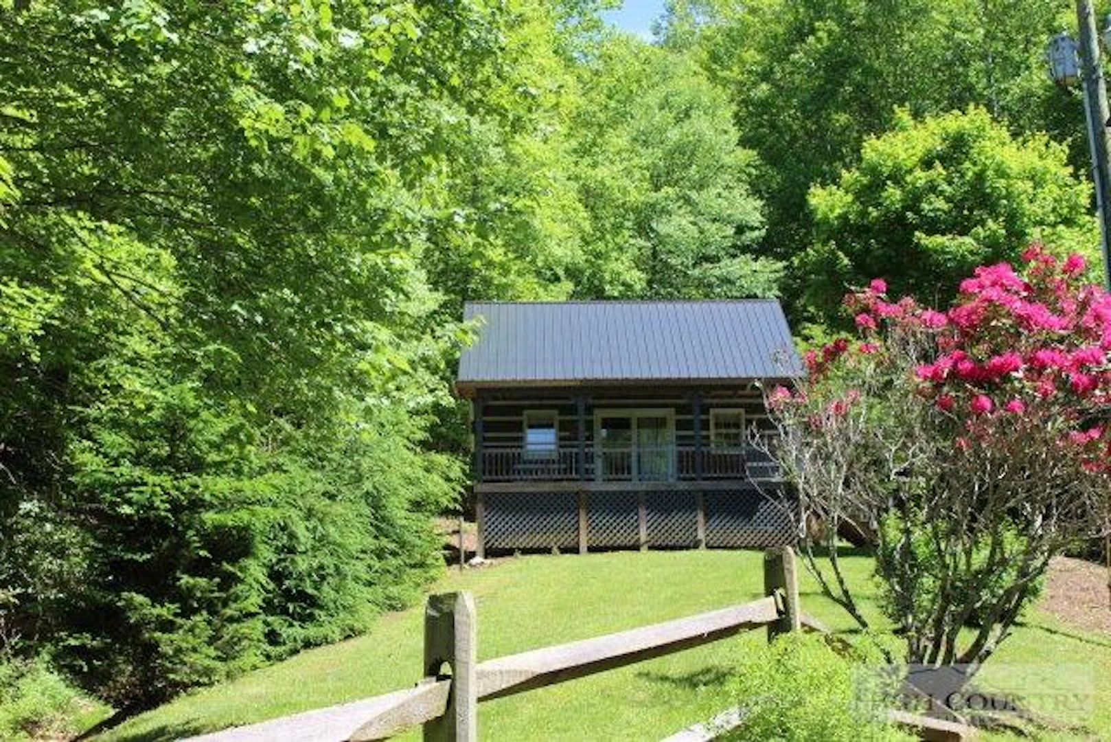 Image number 1 for the current listing