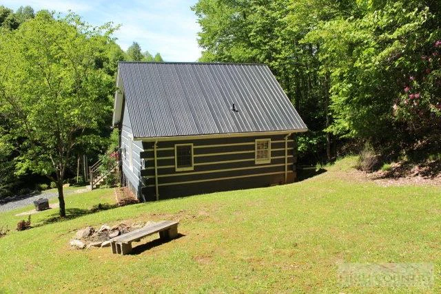 Image number 8 for the current listing