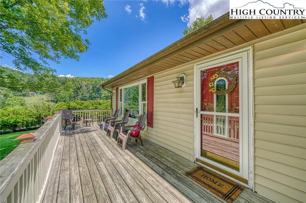 Image number 20 for the current listing