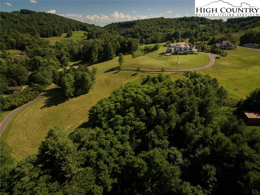 Image number 16 for the current listing