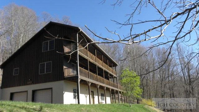 Image number 5 for the current listing