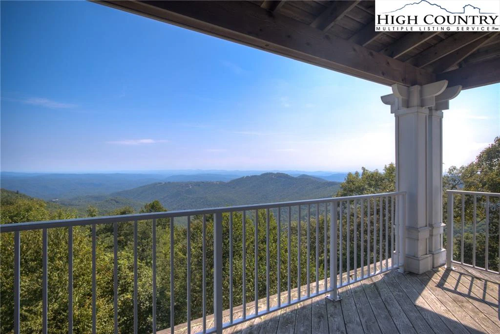 Image number 1 for the current listing