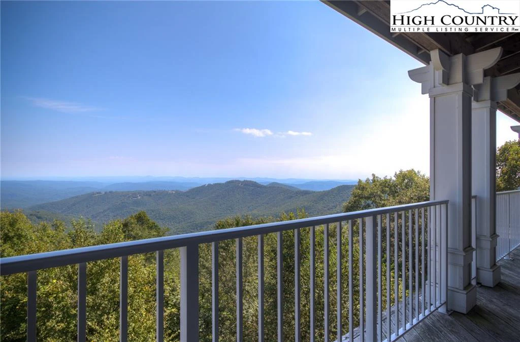 Image number 5 for the current listing