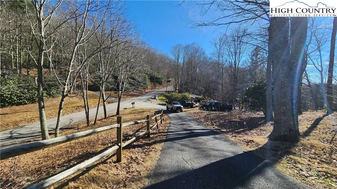 Image number 20 for the current listing