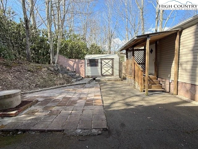 Image number 21 for the current listing
