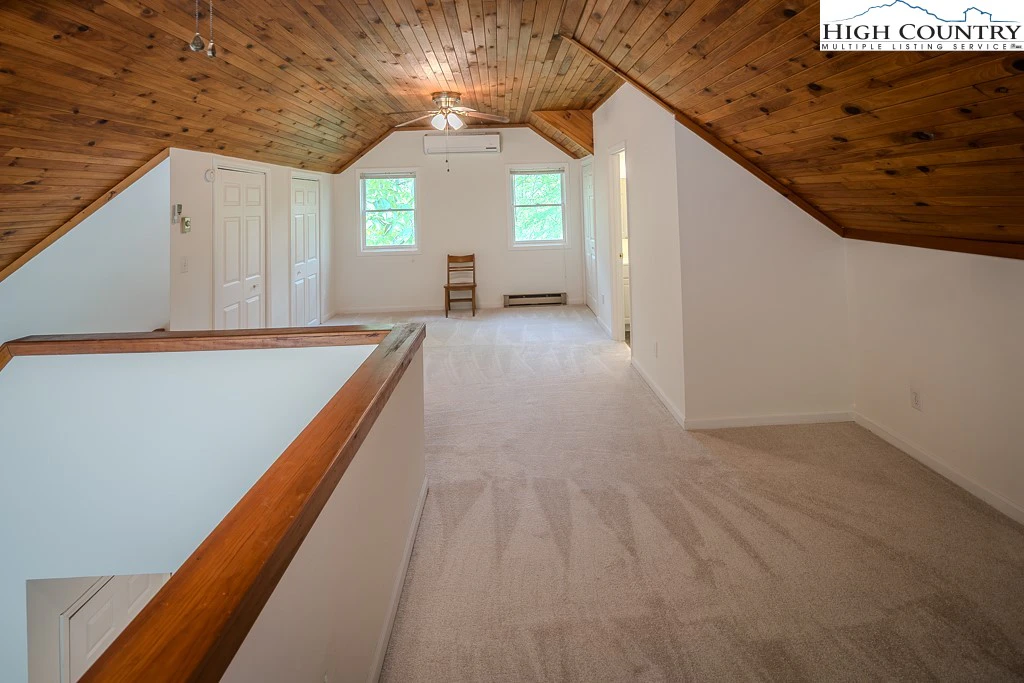 Image number 10 for the current listing