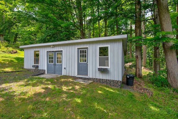 Image number 5 for the current listing