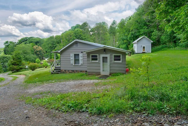 Image number 7 for the current listing