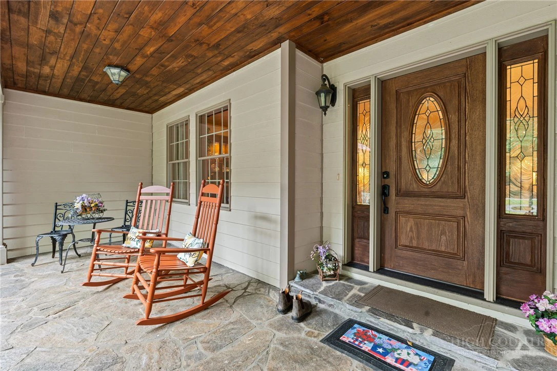 Image number 3 for the current listing